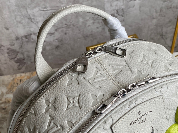 l0*is V*t0n ellipse backpack