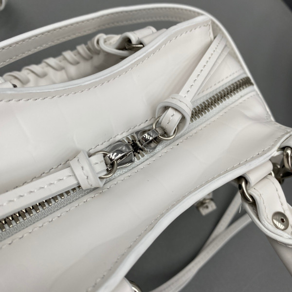 Ba*len*cia*ga neo classic nano top handle bag