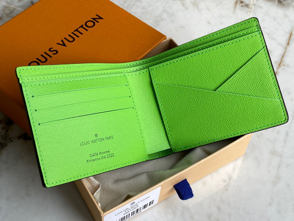l0*is V*t0n multiple wallet