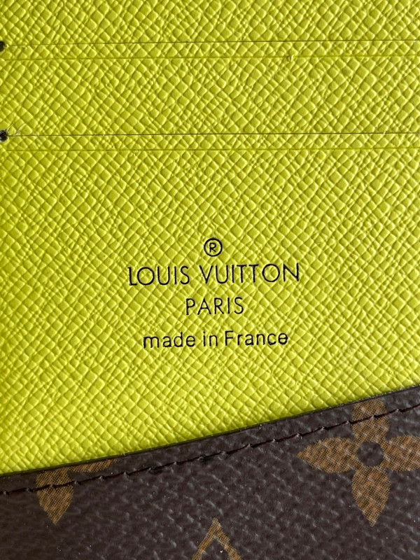l0*is V*t0n pocket organizer