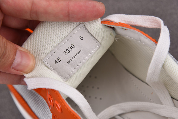 Pra*a sneaker