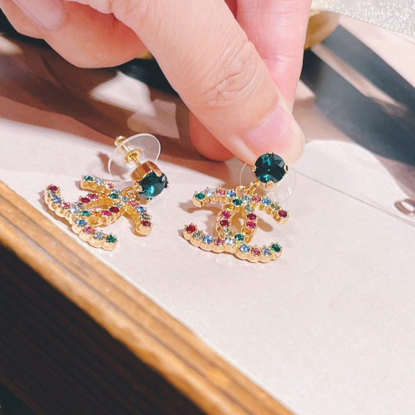 CL EARRINGS