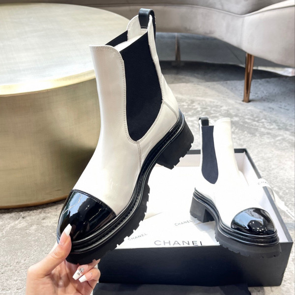 CL ANKLE BOOTS