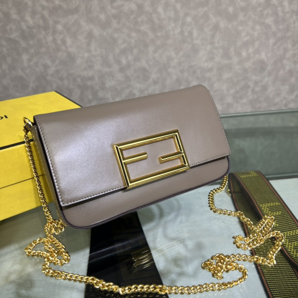 F**di wallet on chain with pouches