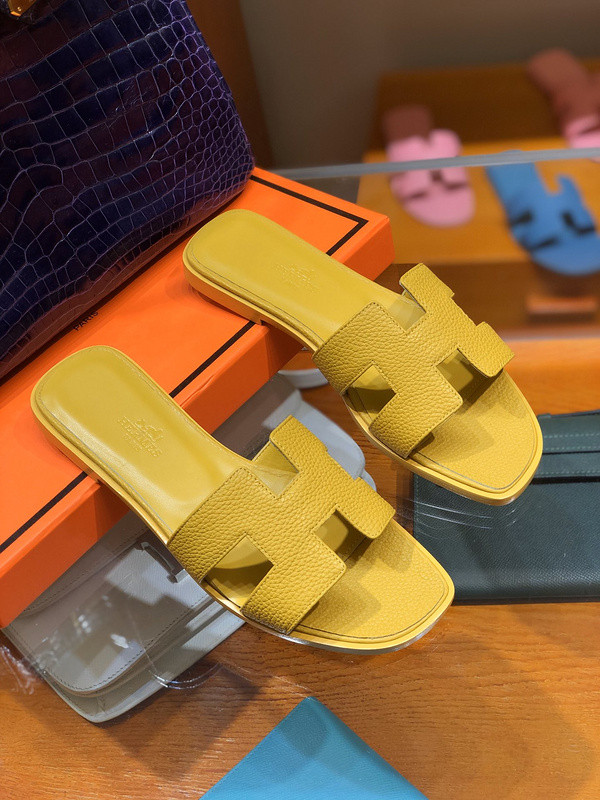 H**mes sandal