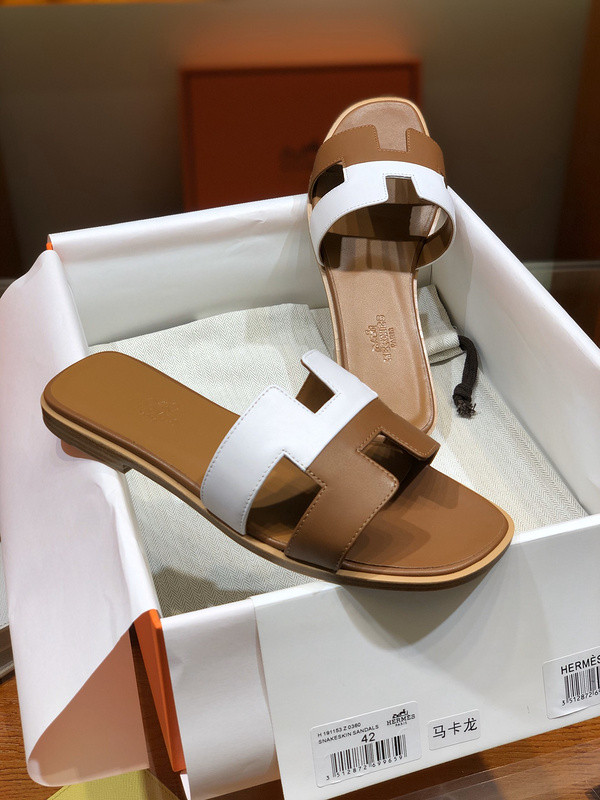 H**mes sandal