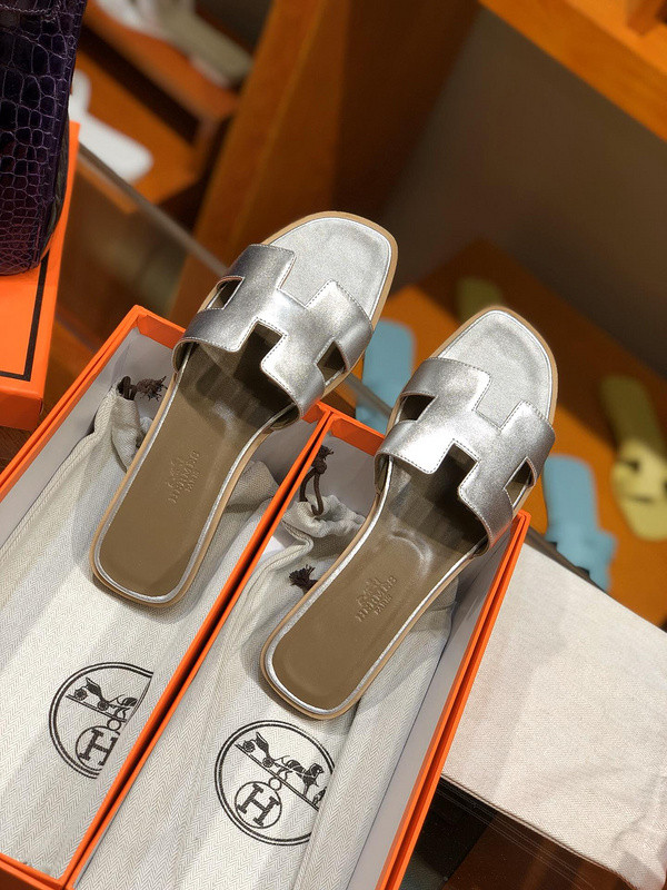 H**mes sandal