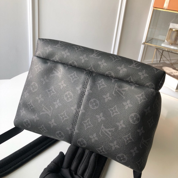 l0*is V*t0n discovery backpack pm