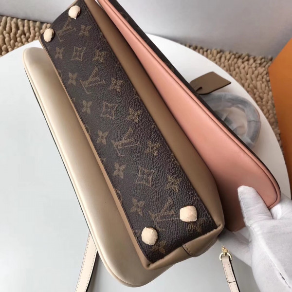 l0*is V*t0n saintonge millefeuille m44255 camera shoulder bag