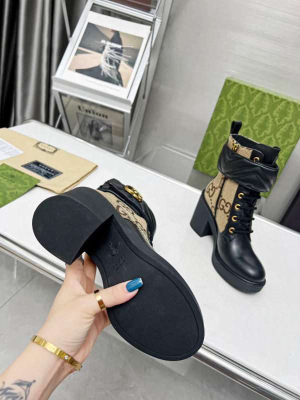 G*u*i boots