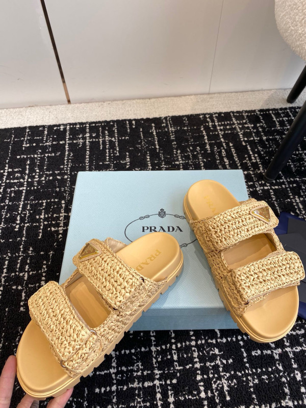 Pra*a sandals