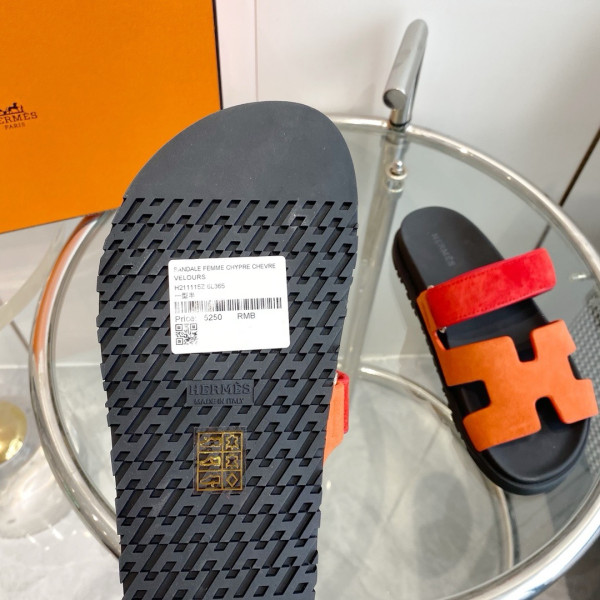 H**mes sandal