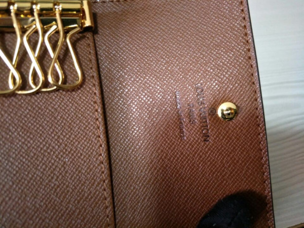 l0*is V*t0n 6 key holder