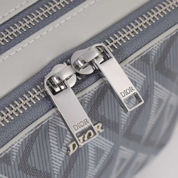 diro cd Di*m*nd messenger bag