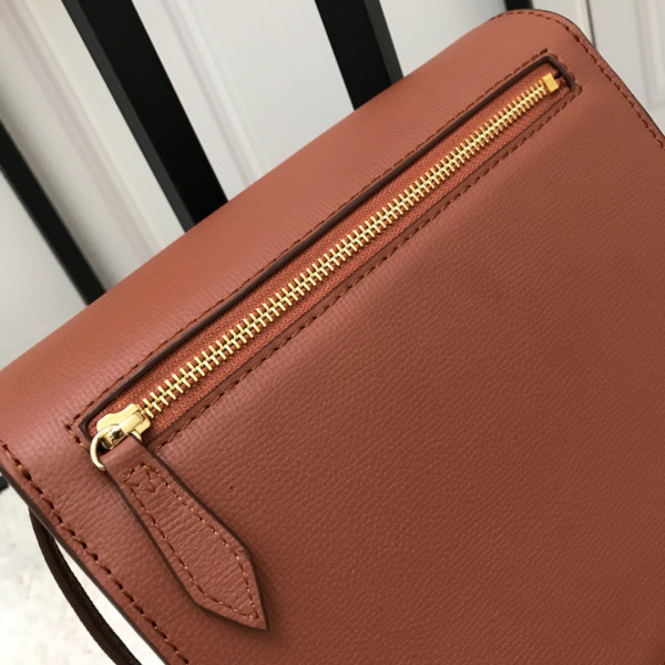 B**rry crossbody bag