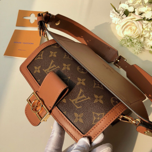 l0*is V*t0n belt bag（2019 spring show）