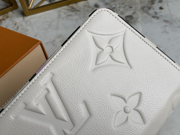 l0*is V*t0n zippy wallet
