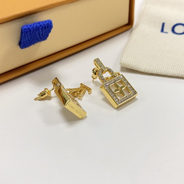 l0*is V*t0n earrings