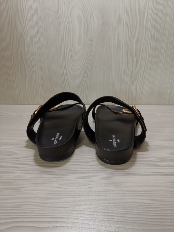 l0*is V*t0n sandals
