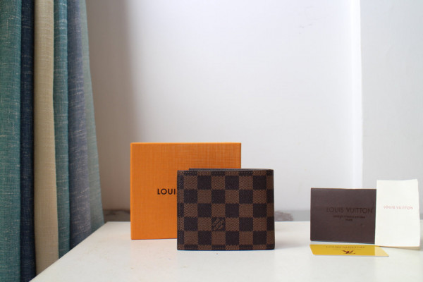 l0*is V*t0n amerigo wallet