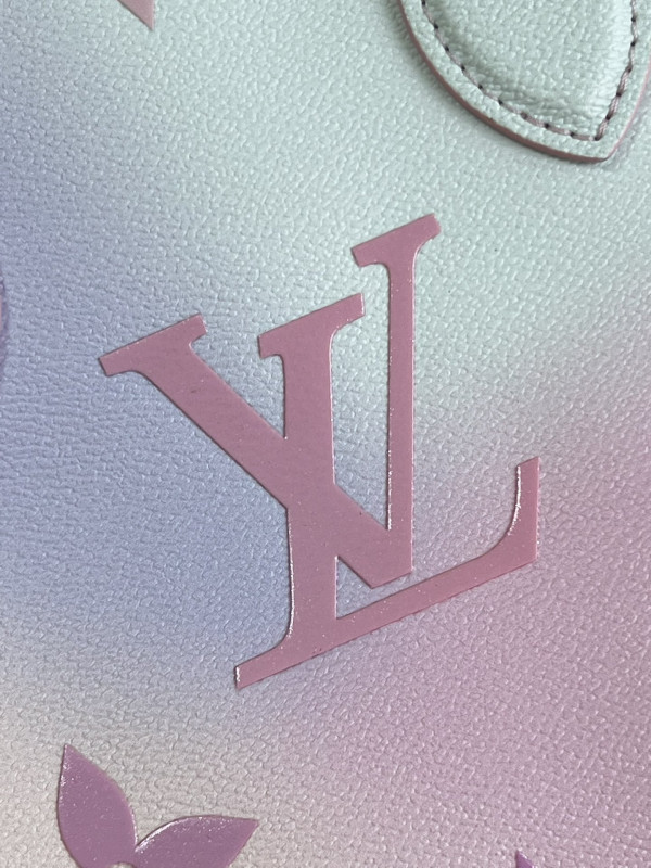 l0*is V*t0n onthego pm