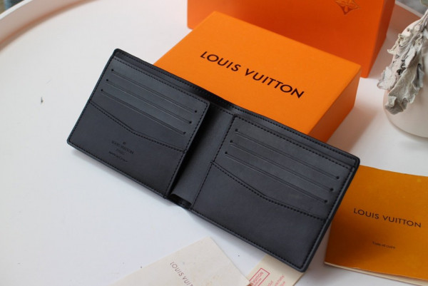 l0*is V*t0n slender wallet