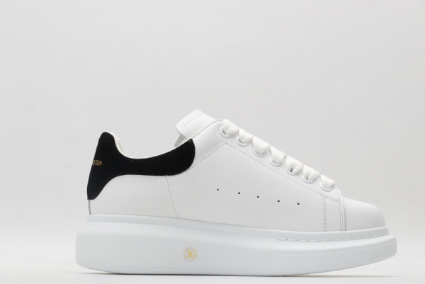 ale*d*r M*Q*en oversized sneaker