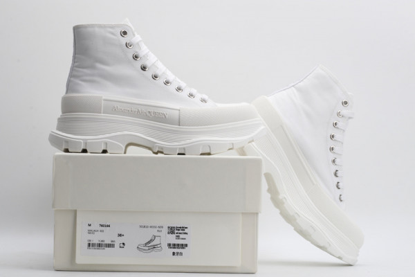 ale*d*r M*Q*en tread slick boot
