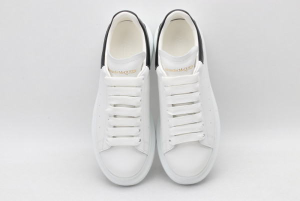 ale*d*r M*Q*en oversized sneaker