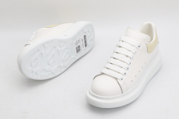 ale*d*r M*Q*en oversized sneaker