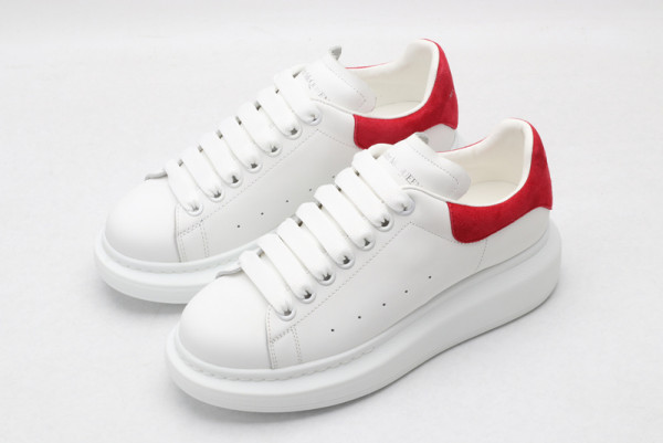 ale*d*r M*Q*en oversized sneaker