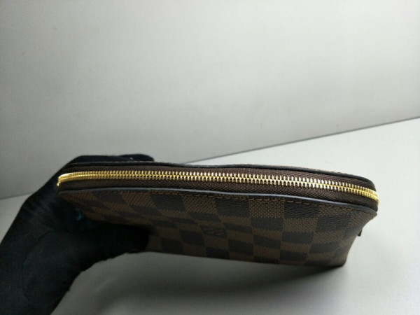l0*is V*t0n cosmetic pouch pm-19*12*6cm