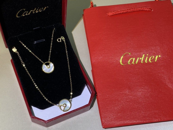 Ca*t*er  amulet necklace