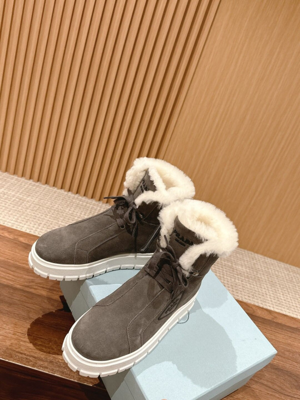 Pra*a boots