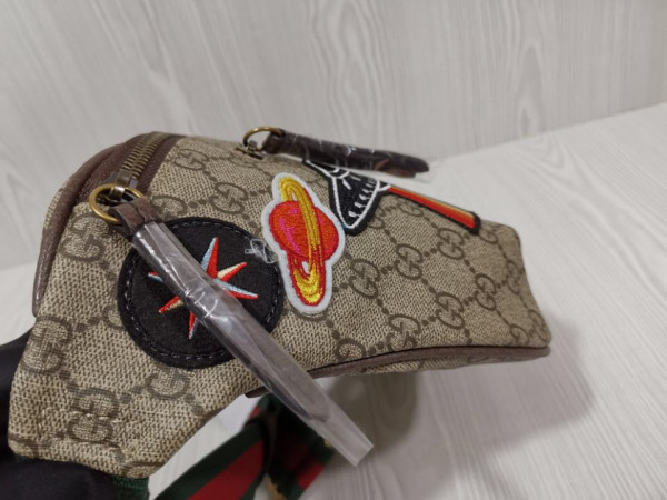 G*u*i courrier gg belt bag