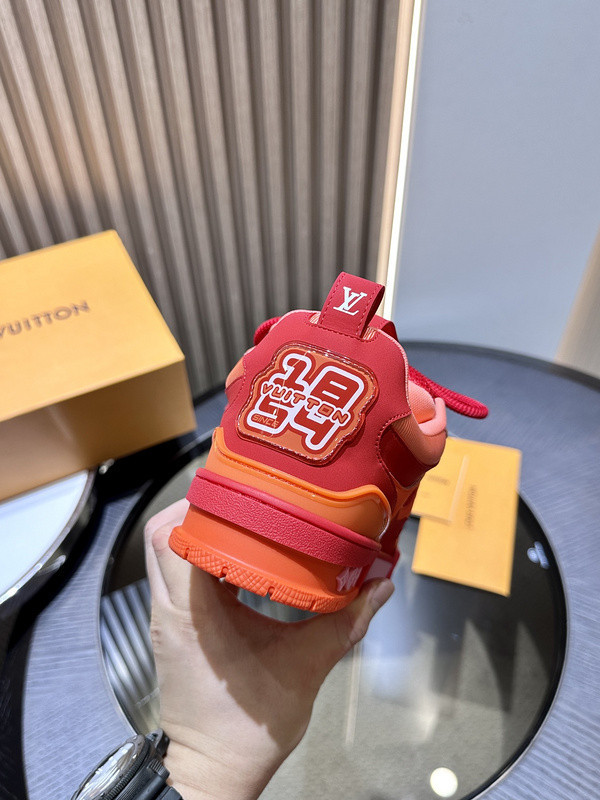 l0*is V*t0n trainer sneaker