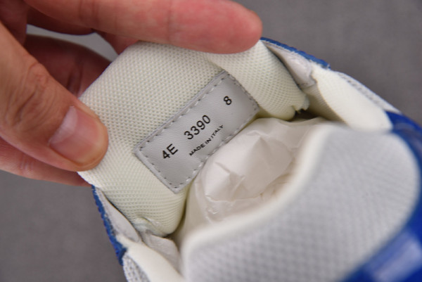 Pra*a sneaker