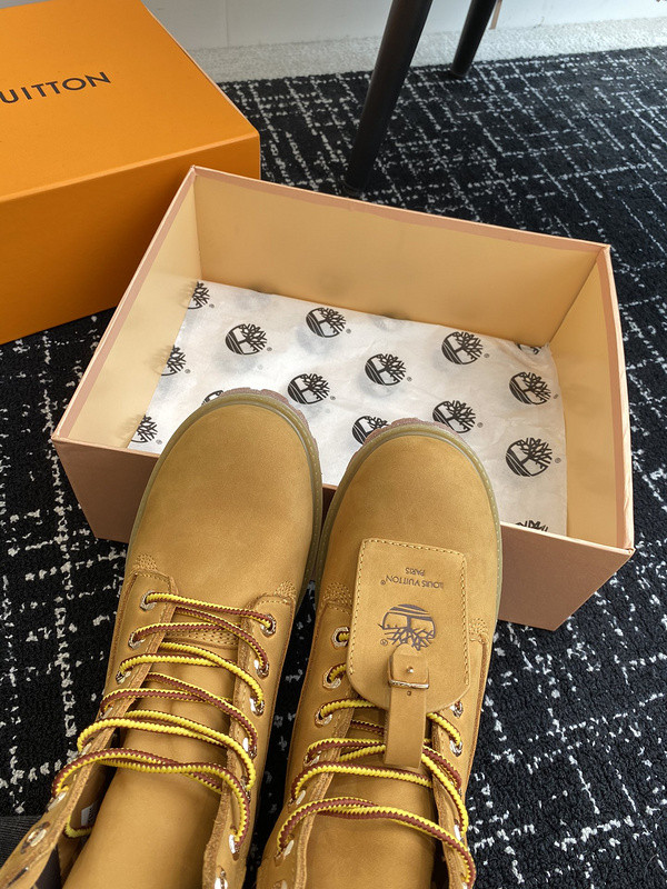l0*is V*t0n boots