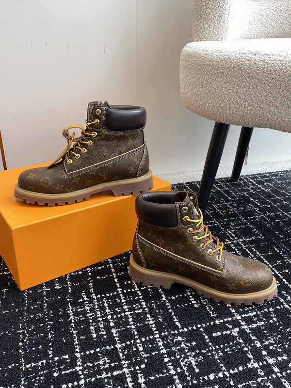 l0*is V*t0n boots