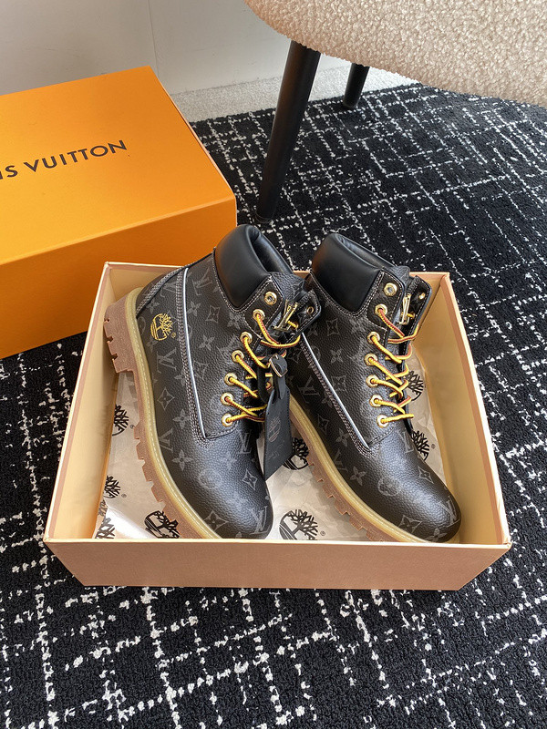 l0*is V*t0n boots