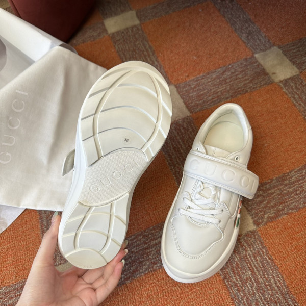 G*u*i men&women sneakers