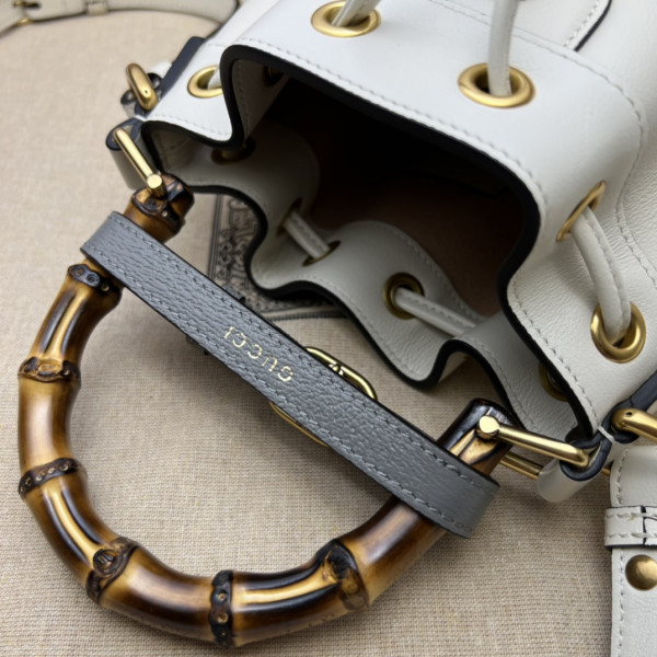G*u*i diana mini bucket bag