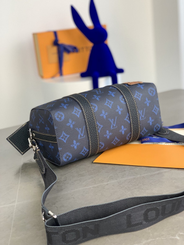 l0*is V*t0n city keepall