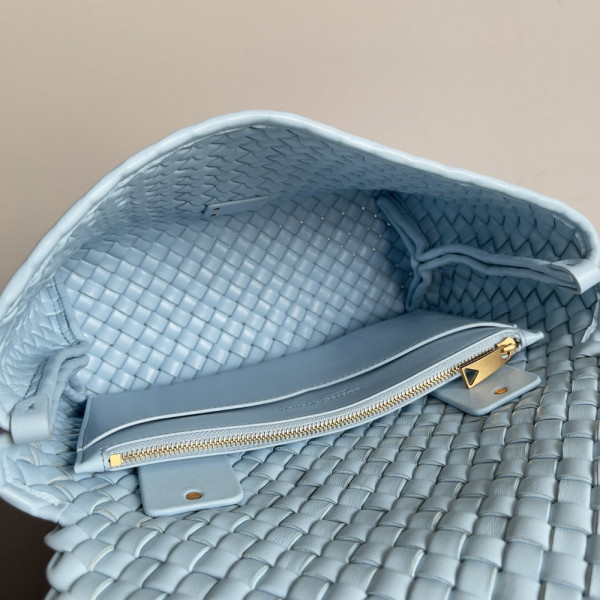bo*te*ga Ve*ne*ta patti top handle bag