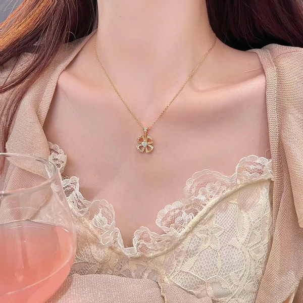 B*l*ai necklace