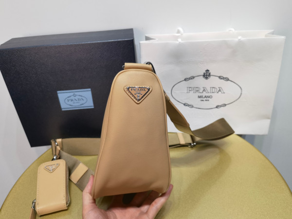 Pra*a triangle bag