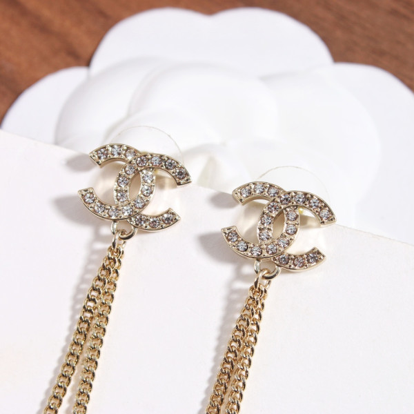 CL EARRINGS