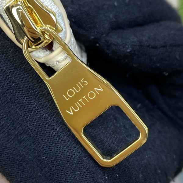 l0*is V*t0n x yk neverfull mm