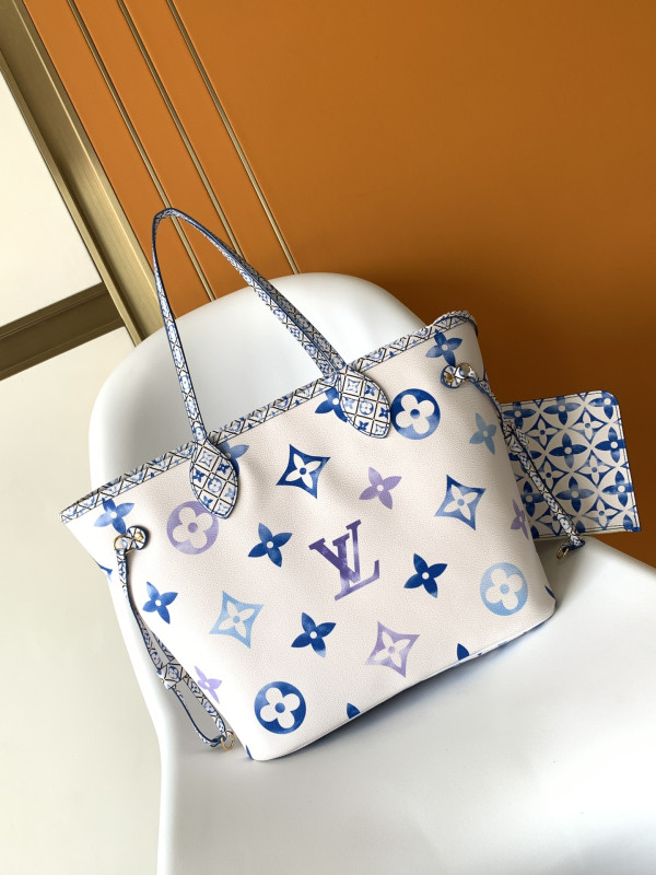 l0*is V*t0n neverfull mm