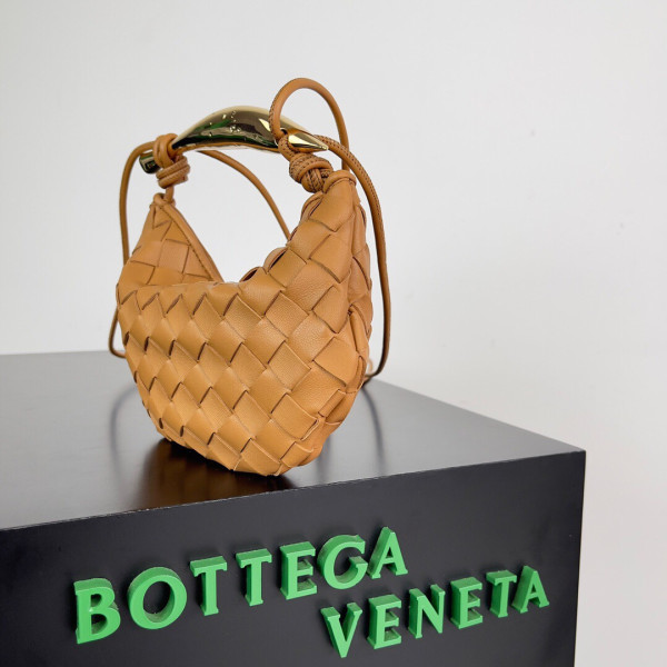 bo*te*ga Ve*ne*ta  mini sardine top handle bag